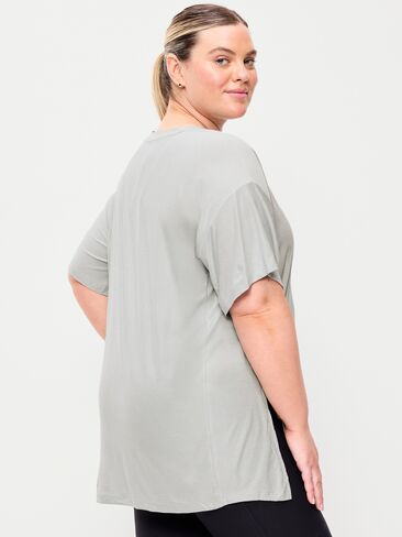 Old Navy CloudMotion Short-Sleeve Tunic - Cloud Cover in Saudi Arabia