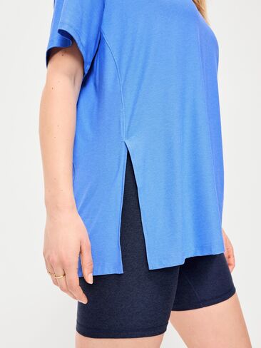 سترة قصيرة الأكمام من Old Navy CloudMotion - مصوغة ​​بطريقة in Saudi Arabia