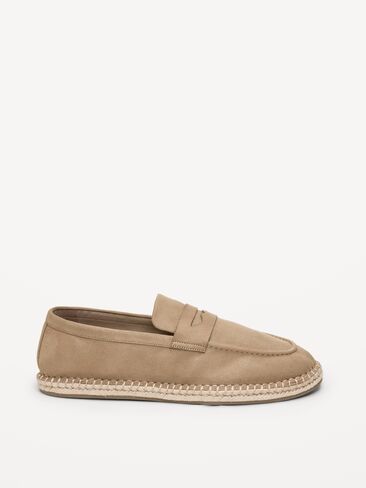 Old Navy Faux-Suede Espadrille Loafers for Men - Toasted Almond in Saudi Arabia
