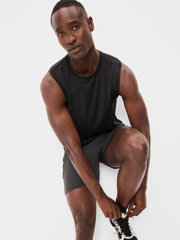 دبابة Old Navy CloudMotion - النمر in Kuwait