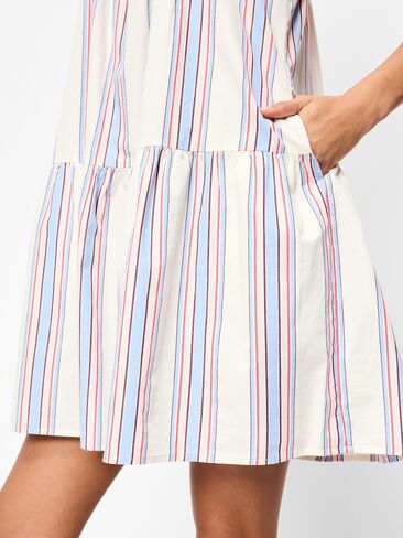 فستان قصير متأرجح بدون أكمام ورقبة واسعة من Old Navy - شريط أزرق ريترو in Saudi Arabia