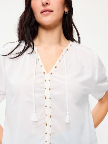 Old Navy Short-Sleeve Beaded Top - White Lilies in Saudi Arabia