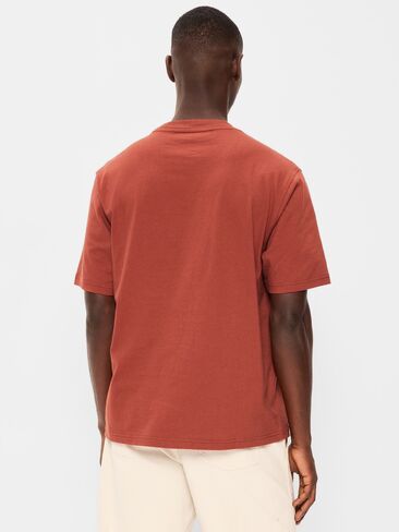 Old Navy Graphic T-Shirt - Russet Moon in Saudi Arabia