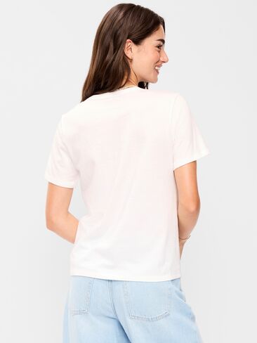 تي شيرت Old Navy EveryWear برقبة دائرية وشعار الماركة - Calla Lilies in Saudi Arabia