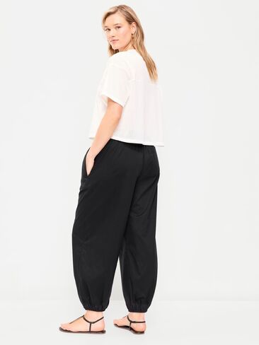 Old Navy Lightweight Pull-On Parachute Pants - Black Jack in Saudi Arabia