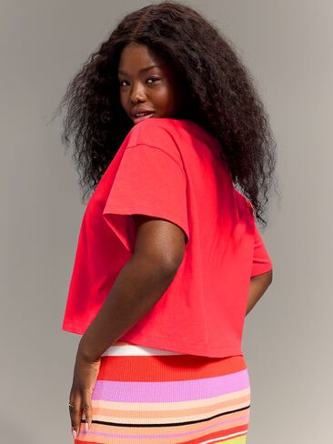 Old Navy Old Navy x Christopher John Rogers Crop T-Shirt - Red Aloud in Saudi Arabia