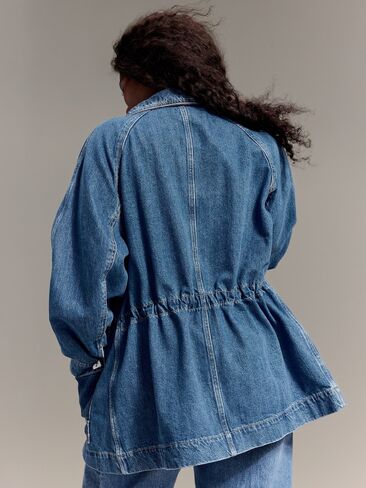 سترة Old Navy Old Navy x كريستوفر جون روجرز Chore Utility Jean - غسيل متوسط in Saudi Arabia