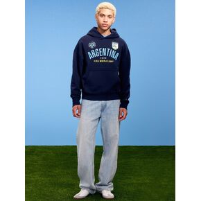 بلوفر بغطاء للرأس مقاس كبير من Old Navy كأس العالم FIFA 26™ Argentina للرجال - الأرجنتين in Kuwait