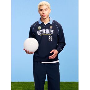سويت شيرت بطبعة جرافيك بياقة صوف ديناميكي للرجال من Old Navy كأس العالم FIFA 26™ USA - الولايات المتحدة الأمريكية in Kuwait