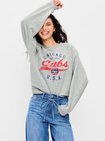 سويت شيرت رجالي من Old Navy Chicago Cubs راجلان للنساء - Chicago Cubs in Saudi Arabia