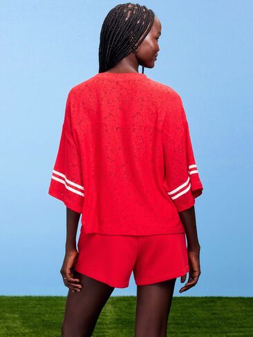 Old Navy FIFA World Cup 26™ Canada Boxy Lace V-Neck T-Shirt for Women - Canada in Saudi Arabia
