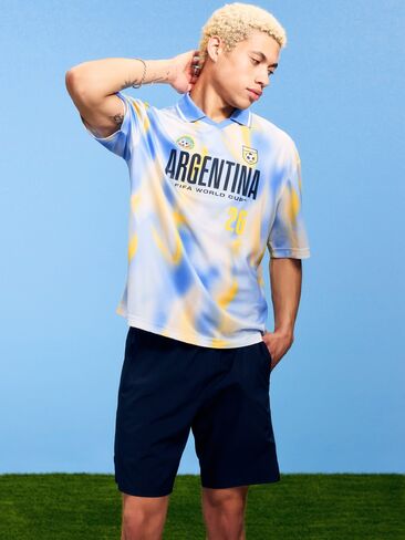 Old Navy FIFA World Cup 26™ Argentina Lifestyle Collared Jersey T-Shirt for Men - ARGENTINA in Saudi Arabia