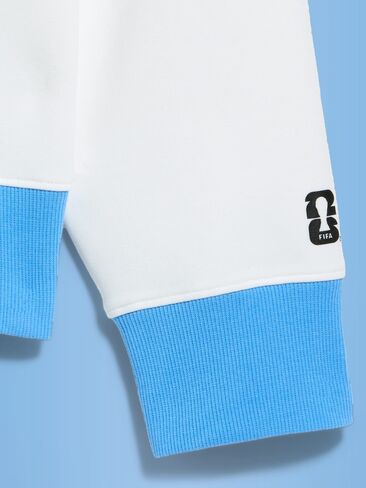Old Navy FIFA World Cup 26™ Argentina Dynamic Fleece Collared Graphic Sweatshirt for Men - ARGENTINA in Saudi Arabia