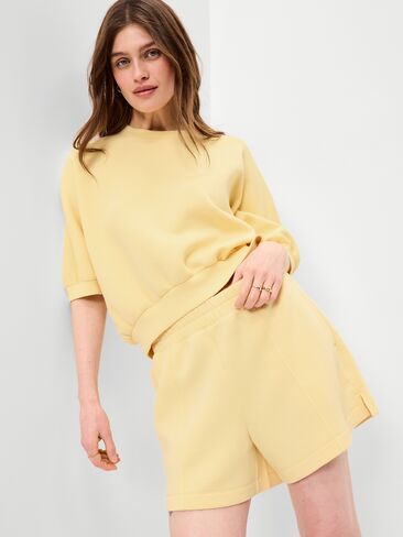 بلوزة Old Navy Bounce Fleece بأكمام طويلة - أصفر زبدة in Kuwait
