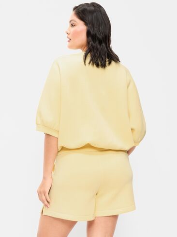 بلوزة Old Navy Bounce Fleece بأكمام طويلة - أصفر زبدة in Kuwait