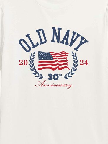 تي شيرت مطبوع عليه علم Old Navy Heritage 2024 - أبيض in Kuwait