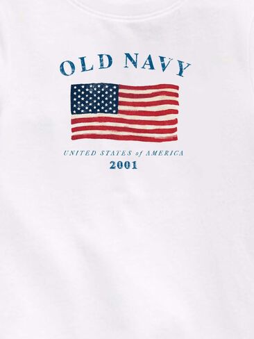 تي شيرت مطبوع عليه علم Old Navy Heritage 2001 للأطفال الصغار - أبيض in Kuwait