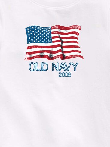 تي شيرت مطبوع عليه علم Old Navy Heritage 2008 للأطفال الصغار - أبيض in Kuwait