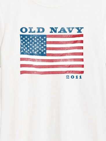 تي شيرت بطبعة علم Old Navy Heritage 2011 للنساء - أبيض in Kuwait
