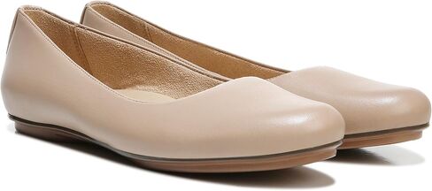 Naturalizer Womens Maxwell Barely Nude 13 Wide in Saudi Arabia