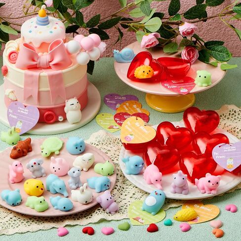 JOYIN 28 ألعاب Mochi الإسفنجية المملوءة بالقلوب وبطاقات عيد الحب للأطفال، هدايا حفلات تبادل الفصول الدراسية لعيد الحب، ألعاب تخفيف التوتر Kawaii لتبادل هدايا عيد الحب، وجوائز الألعاب وهدية الكرنفالات in Saudi Arabia