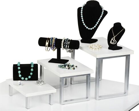 Displays2go، رافعات طاولات البيع بالتجزئة Nesting بأحجام صغيرة ومتوسطة وكبيرة، تُباع في مجموعة من 3 قطع، هيكل من الفولاذ وMDF مصفح - لمسة نهائية بيضاء، قاعدة فضية (NSTPC3RSGW) in Kuwait