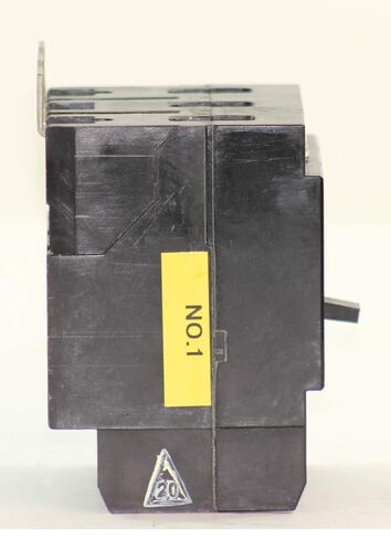 EATON CUTLER HAMMER GHB3030 CIRCUIT BREAKER, THERMAL MAGNETIC, 3P, 30A in Saudi Arabia