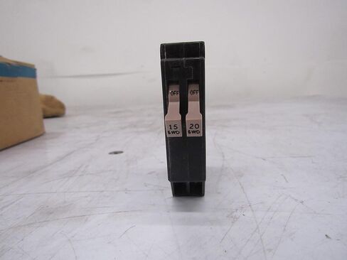 Eaton CHT1520 Plug-On Mount Type CHT Twin Breaker 1-Pole 15-20 Amp 120/240 Volt AC in Saudi Arabia