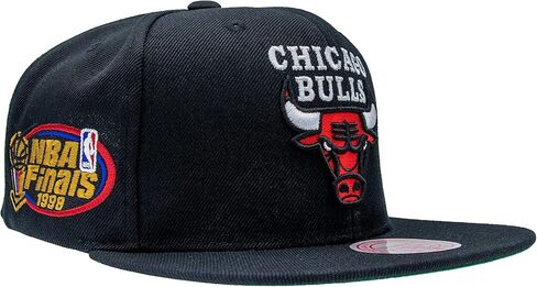قبعة Mitchell & Ness Chicago Bulls NBA Top Spot Snapback قبعة قابلة للتعديل - أسود/1998 NBA Finals Side Patch/Hardwood Classics in Kuwait