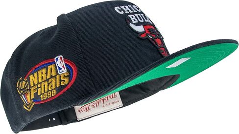 قبعة Mitchell & Ness Chicago Bulls NBA Top Spot Snapback قبعة قابلة للتعديل - أسود/1998 NBA Finals Side Patch/Hardwood Classics in Kuwait