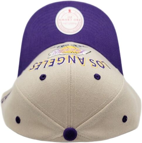 قبعة ليكرز 17x NBA Champs Snapback من ميتشل آند نيس in Kuwait