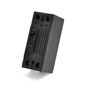 قاطع دائرة TQD22200WL ثنائي القطب 200 أمبير - 10kAIC 240V متوافق مع مركز تحميل GE، حماية مغناطيسية حرارية in Kuwait