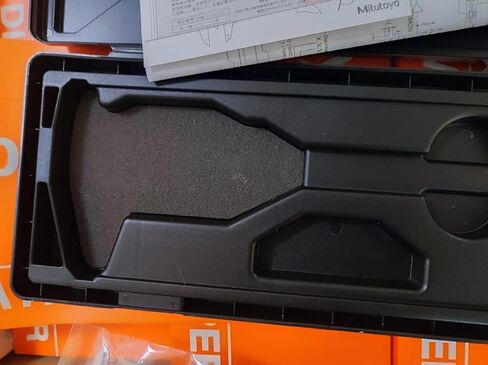 Mitutoyo Caliper 500-197-30 Digimatic 8 ″ (0-200 مم) - تشفير AOS المطلق عالي الدقة، دقة 0.0005 ″/0.01 مم، هيكل من الفولاذ المقاوم للصدأ مقاوم لسائل التبريد IP-65 in Saudi Arabia