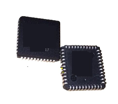 1 قطعة iM4A5-32/32 10JC-12JI PLCC-44 in Kuwait