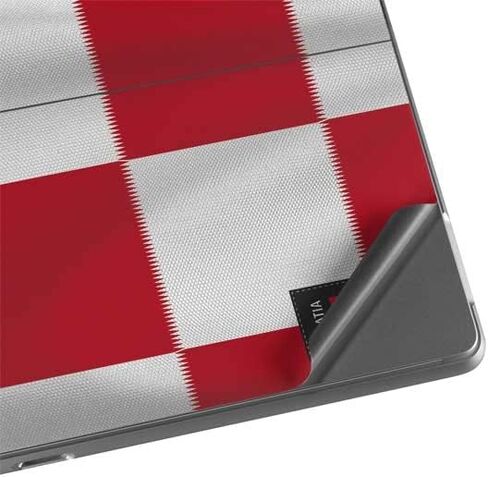 ملصق Skinit للكمبيوتر اللوحي متوافق مع جهاز Surface Pro 8 المصمم في الأصل بتصميم علم كرواتيا لكرة القدم in Saudi Arabia