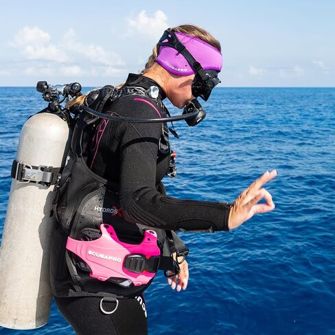 بدلة غوص SCUBAPRO Definition Steamer Scuba Diving، 3 مم بسحاب خلفي من النيوبرين للنساء، مقاس XL قصير، أسود/وردي in Saudi Arabia