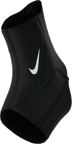 Nike Unisex – Adult's Pro 3.0 Protector in Saudi Arabia