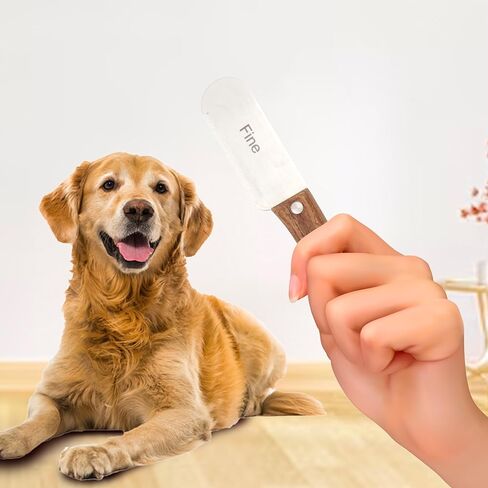 GOOMER ESSENTIALS سكين تمشيط ناعم in Kuwait