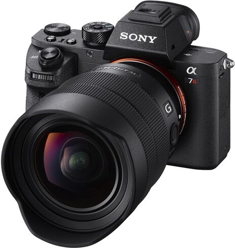 عدسة Sony FE مقاس 12-24 مم f/4 G SEL1224G، حقيبة ظهر، بطاقة 64 جيجابايت، قارئ بطاقات، حامل ثلاثي مرن، محفظة بطاقة الذاكرة، حافظة للغطاء، مجموعة تنظيف، حزام يد، والمزيد in Saudi Arabia