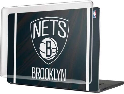حافظة Skinit + غلاف متوافق مع جهاز MacBook Pro 16in (2021) - تصميم جيرسي NBA Brooklyn Nets مرخص رسميًا in Saudi Arabia