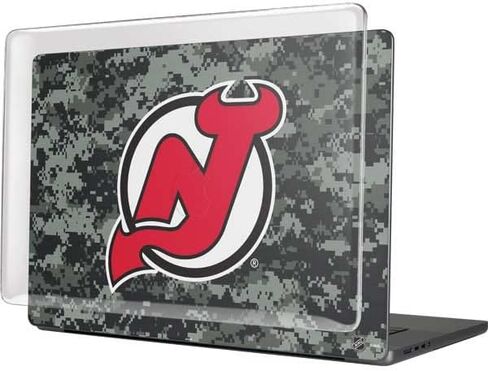 حافظة Skinit + غلاف متوافق مع جهاز MacBook Pro 16in (2021) - تصميم مموه مرخص رسميًا من NHL New Jersey Devils in Saudi Arabia