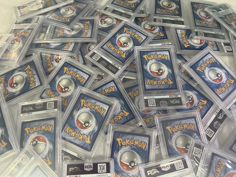 بطاقة Pokeman Mystery Random المتدرجة من Psa Grading 9-10 تتضمن الحزمة بطاقة متدرجة من psa 9-10 وبطاقة مفاجأة in Saudi Arabia