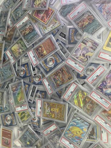 بطاقة Pokeman Mystery Random المتدرجة من Psa Grading 9-10 تتضمن الحزمة بطاقة متدرجة من psa 9-10 وبطاقة مفاجأة in Saudi Arabia