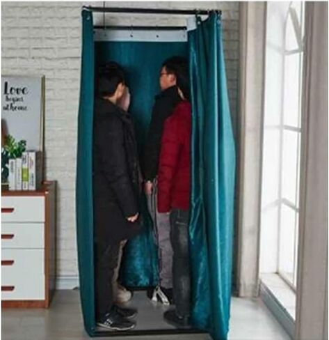 Portable Fitting Room with Shading Curtain, Foldable Privacy Dressing Room for Clothing Stores & Temporary Locker Use Dressing Room(Green,80x80x200cm) in Saudi Arabia