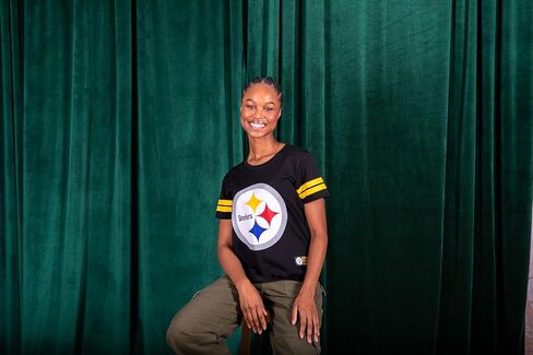 Ultra Game Women's NFL Official Soft Mesh Varsity Stripe T-Shirt in Saudi Arabia