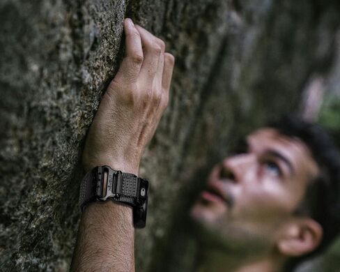حزام نايلون 20 مم متوافق مع Garmin Vivoactive6/5/3، Forerunner 165/55/645/245 Music، متوافق مع Amazfit Active Premium 45 مم، حزام بديل من النايلون الناعم 20 مم. in Kuwait