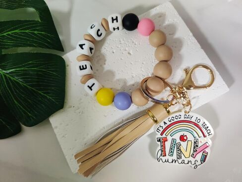 Teacher Appreciation Gifts Silicone Bracelet Keychain Handmade Keyring Wristlet with Leather Tassel Wallet Women in Saudi Arabia