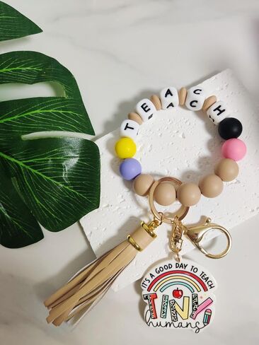 Teacher Appreciation Gifts Silicone Bracelet Keychain Handmade Keyring Wristlet with Leather Tassel Wallet Women in Saudi Arabia