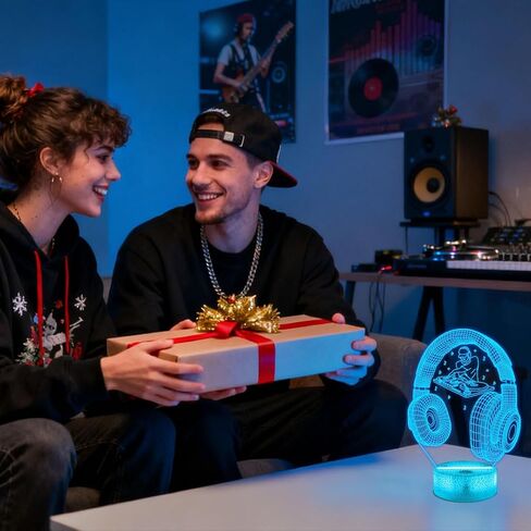 هدايا Lightzz Dj للأولاد والرجال، مصباح وهمي ليلي لمشغل دي جي ثلاثي الأبعاد لمحبي موسيقى DJ، هدايا ديكور رائعة لغرفة النوم، 16 لونًا متغيرًا مع جهاز تحكم عن بعد in Kuwait