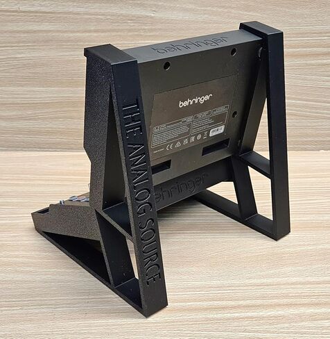 حامل سطح مكتب بزاوية من طبقتين لمركب Behringer JT Mini وPro VS وPhara-O وUB-Xa وCZ-1 in Saudi Arabia